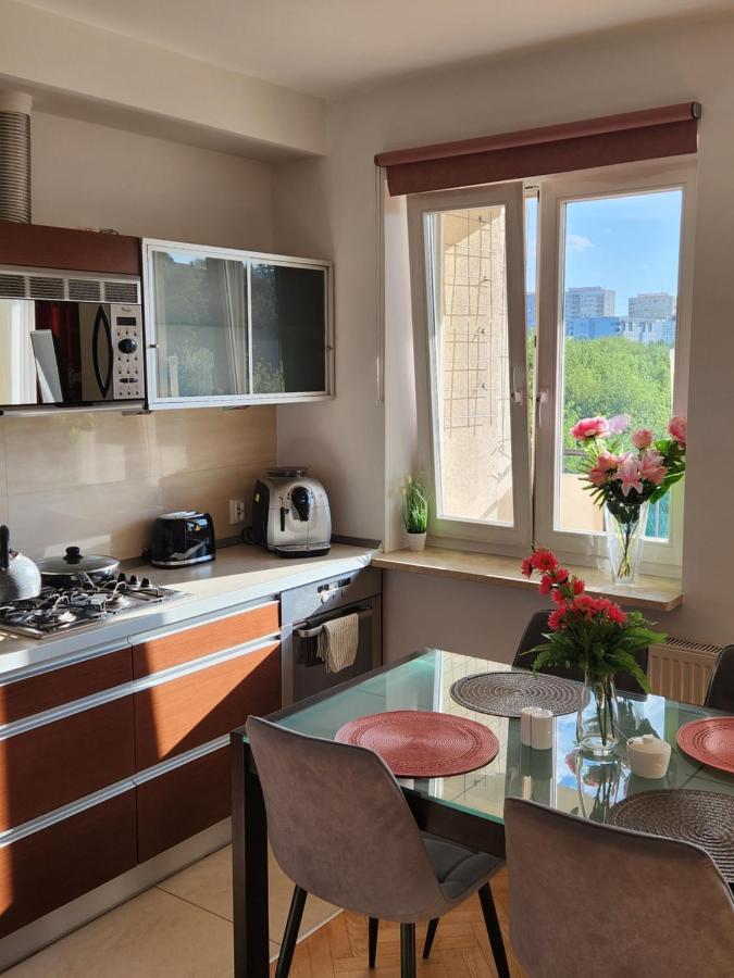דירות ורשה Sloneczny Apartament Bluszczanska מראה חיצוני תמונה